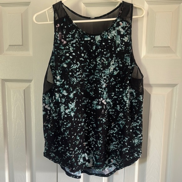 lululemon athletica Tops - Lululemon Athletica Tank Top in Black with Breathable Fabric